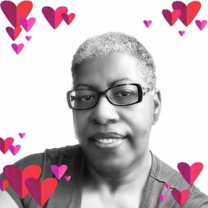 Meet your Posher, Ella